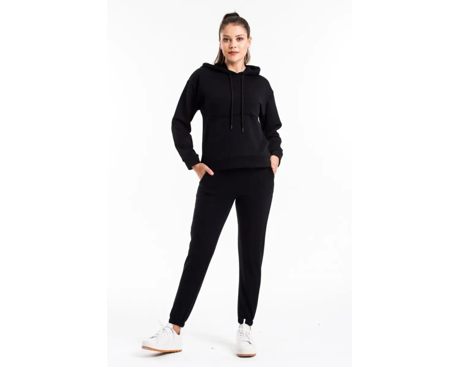 Kadın Siyah Renk Pis Dikiş Kanguru Cep Detaylı Eşofman Takımı