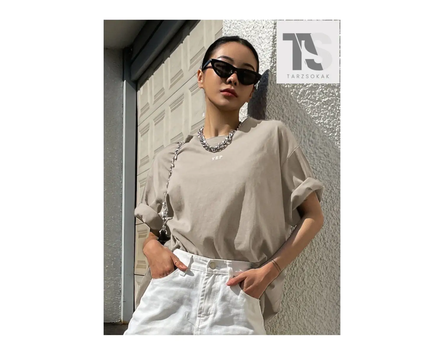 Kalp ve Slogan Grafikli Oversize Tişört