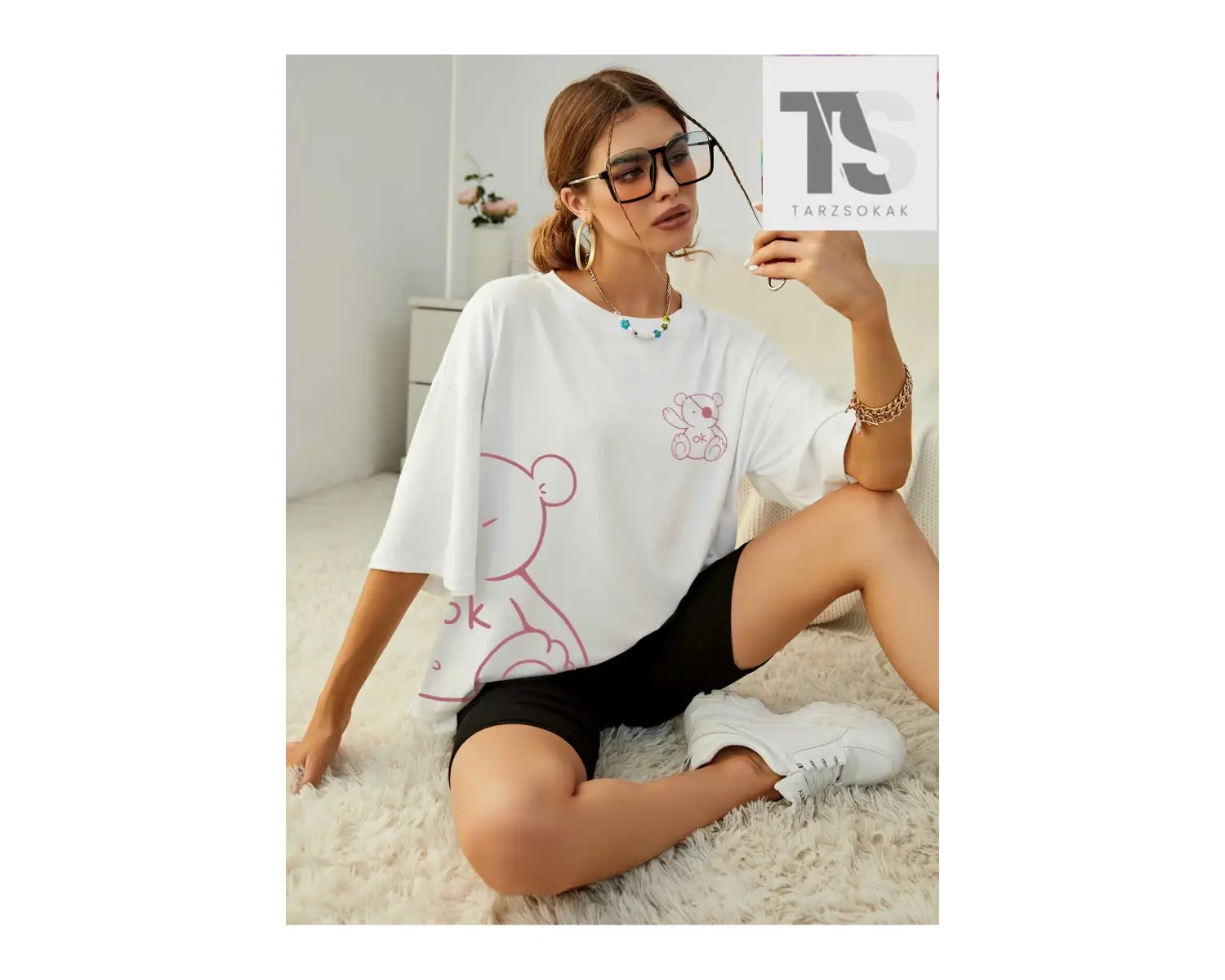 Karikatür Grafik Damla Omuz Tişörtü