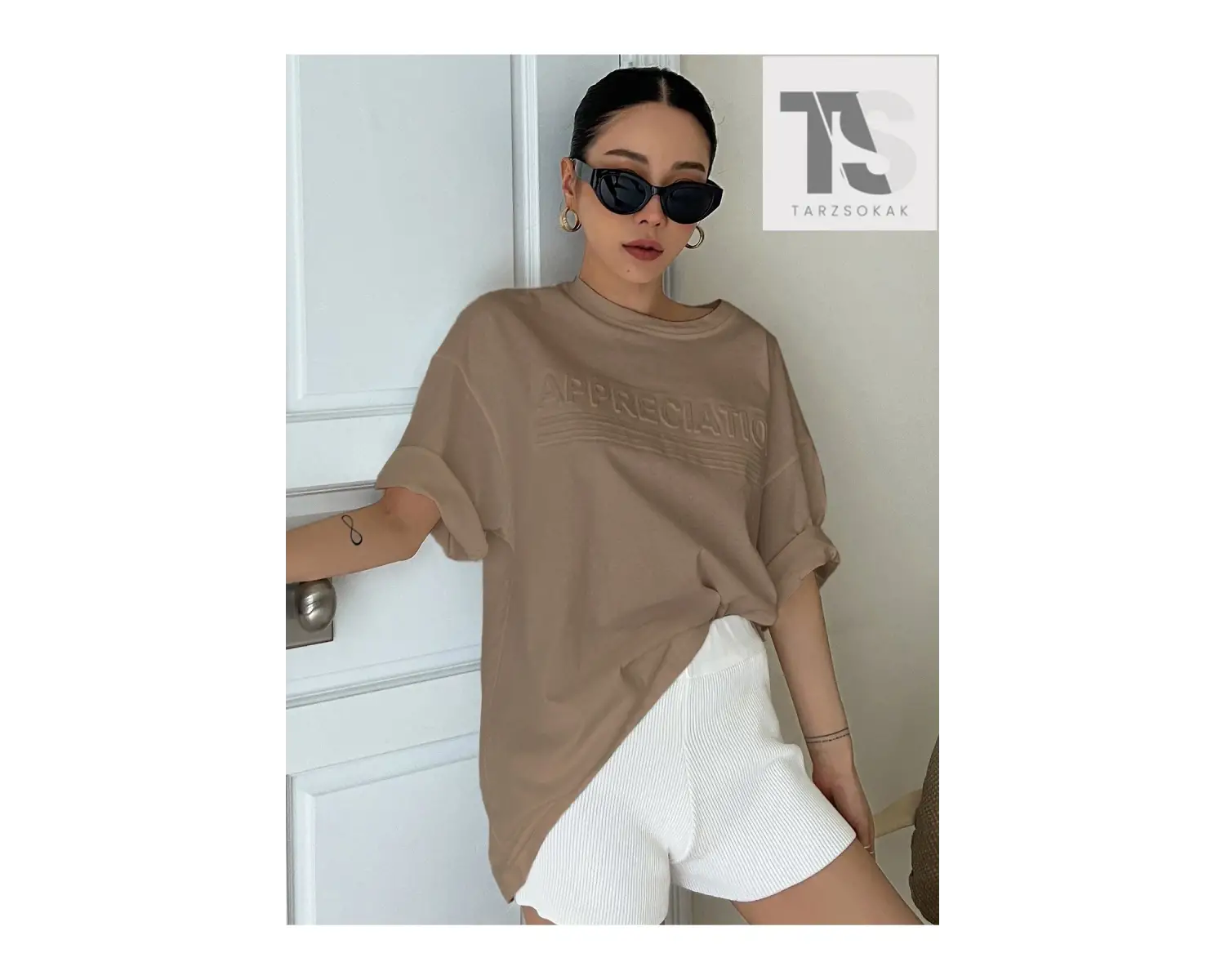 Karikatür & Slogan Grafikli Düşük Omuzlu Oversize Tişört