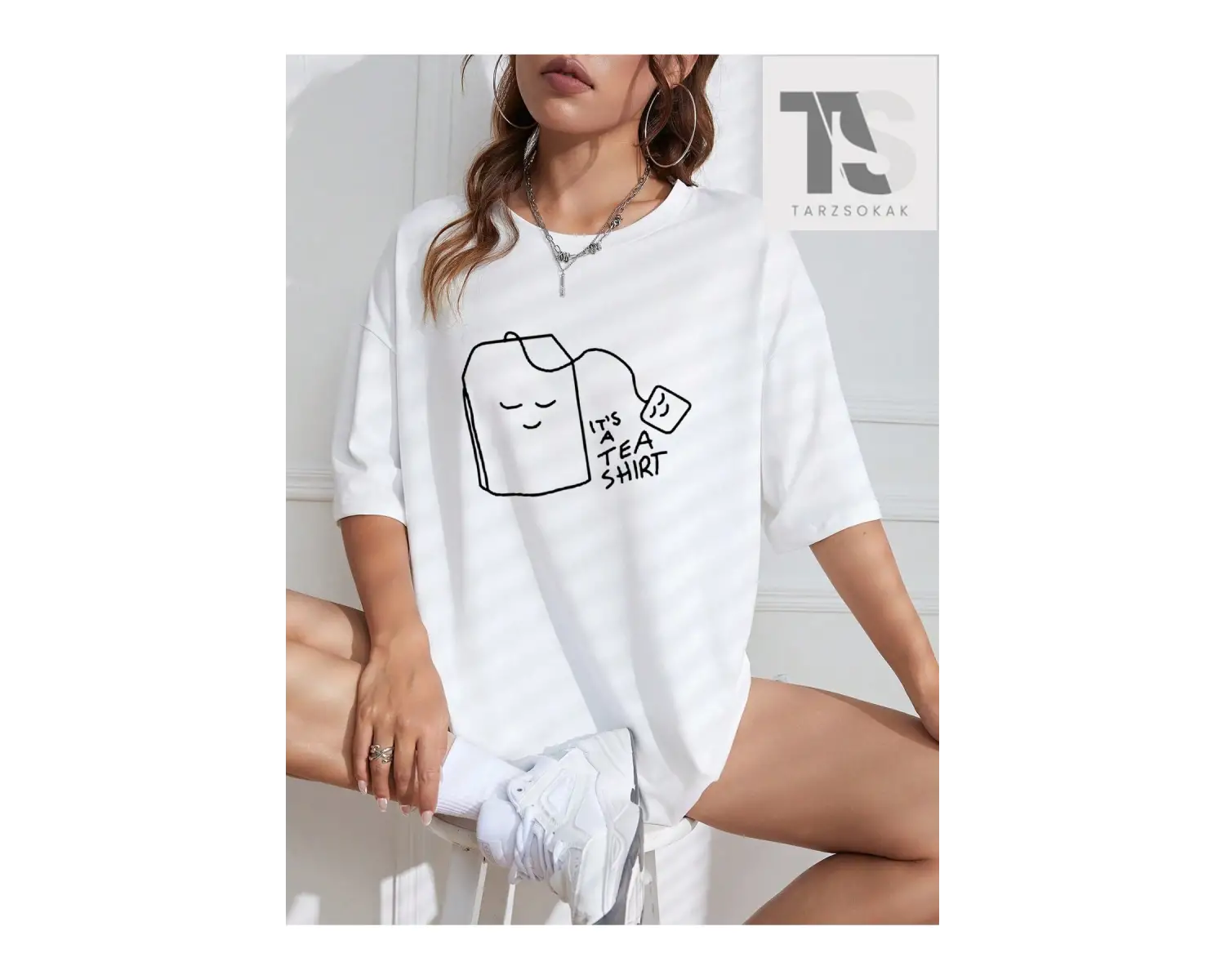 Karikatür & Slogan Grafikli Düşük Omuzlu Oversize Tişört