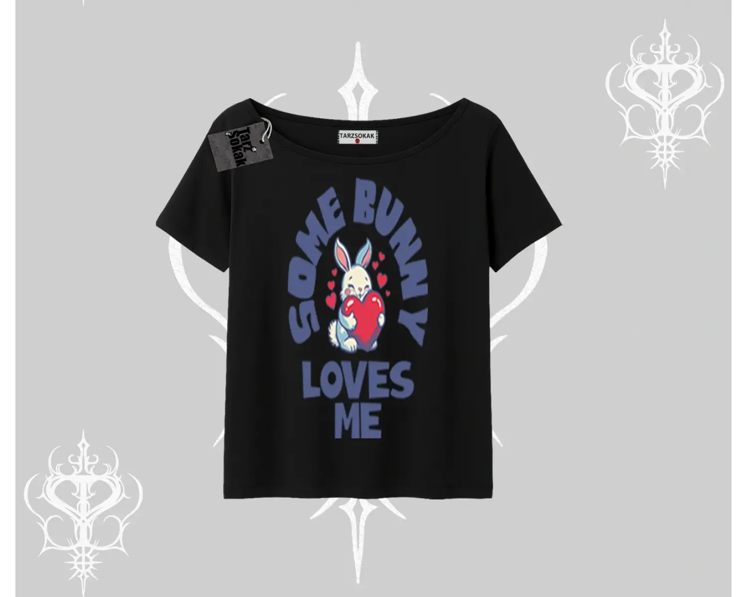 Kayık Yaka Tshirt Sevimli Tavşan Some Bunny Loves Me Baskılı