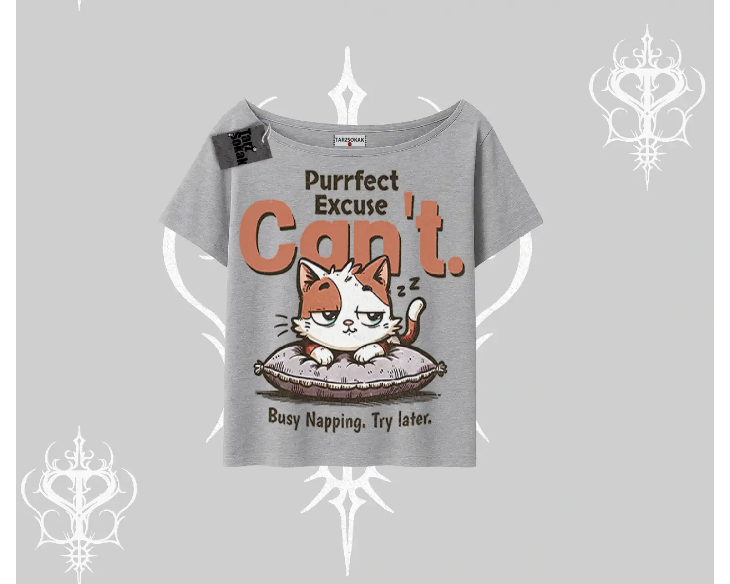 Kedi Baskılı Cant Busy Napping Y2K  Kayık Yaka Tshirt