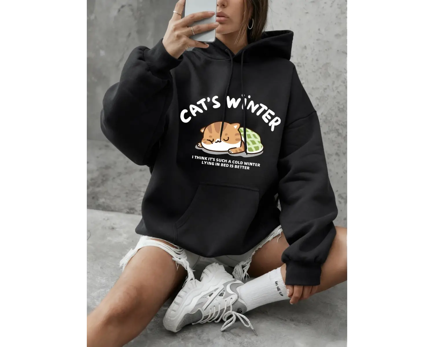 Kedinin Kış Uykusu Baskılı Kapüşonlu Üstleri Kadınlar İçin Basit Yuvarlak Yaka Sweatshirtler