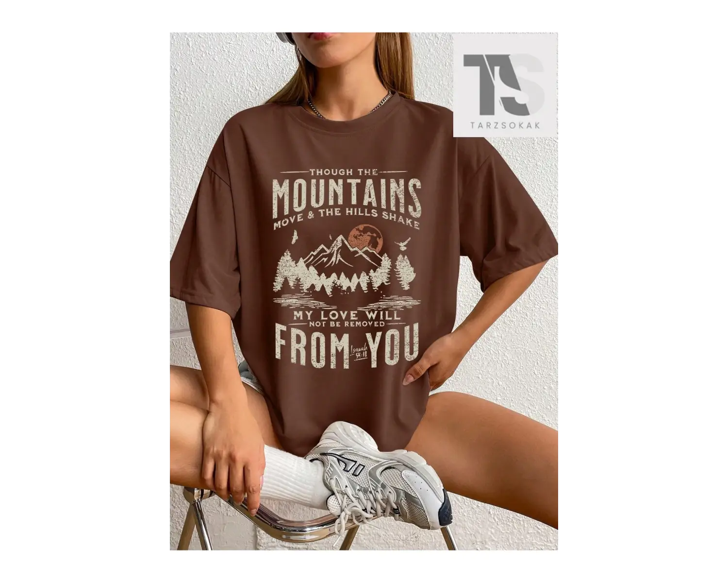 Kelebek Desenli Düşük Omuzlu Tişört