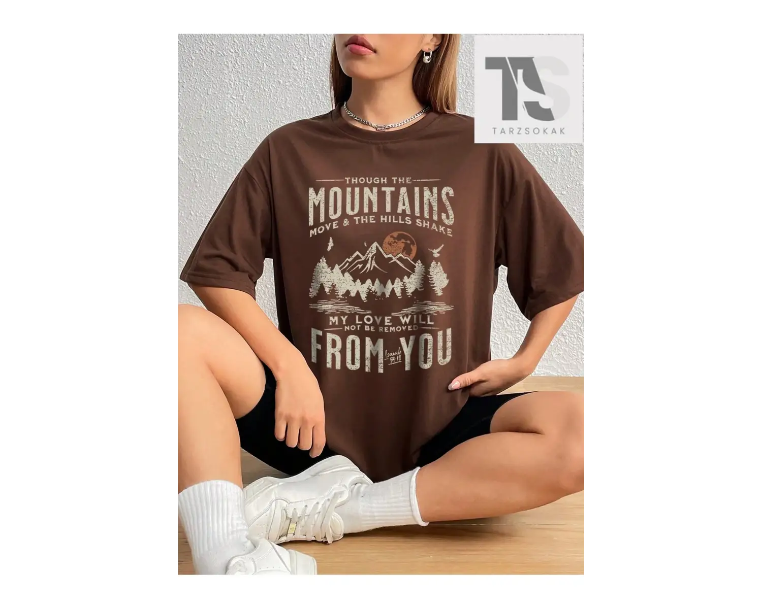 Kelebek Desenli Düşük Omuzlu Tişört