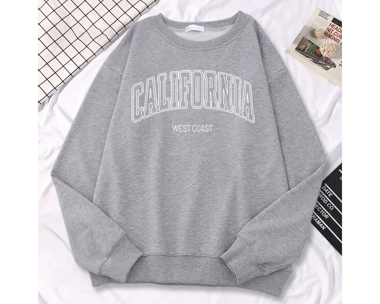 Kış Moda Kadın Tişörtü Kaliforniya Batı Yakası Baskı Kapşonlu Bisiklet Yaka Tüm Matematik Kaz