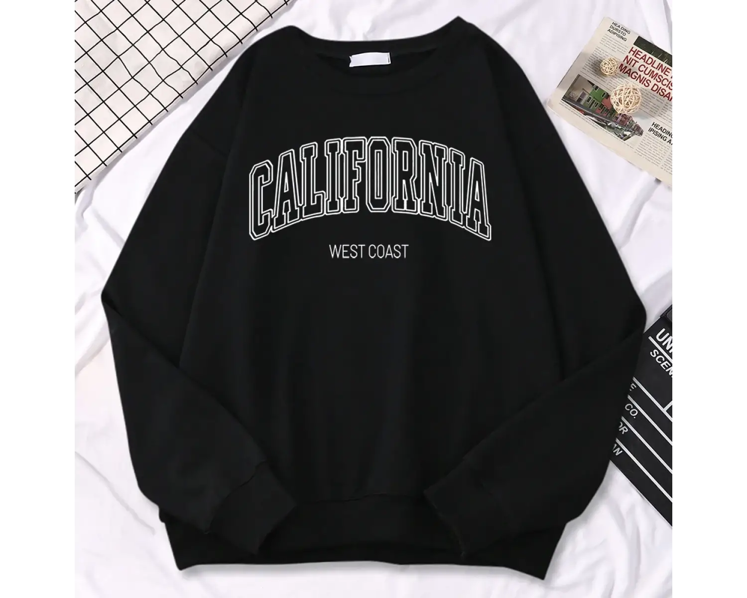 Kış Moda Kadın Tişörtü Kaliforniya Batı Yakası Baskı Kapşonlu Bisiklet Yaka Tüm Matematik Kaz