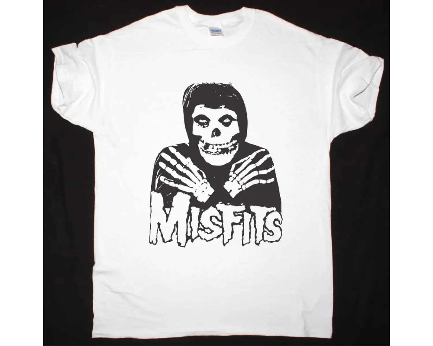 KISS HOT IN THE SHADE NEW BLACK T-SHIRT ÖN BASKILI