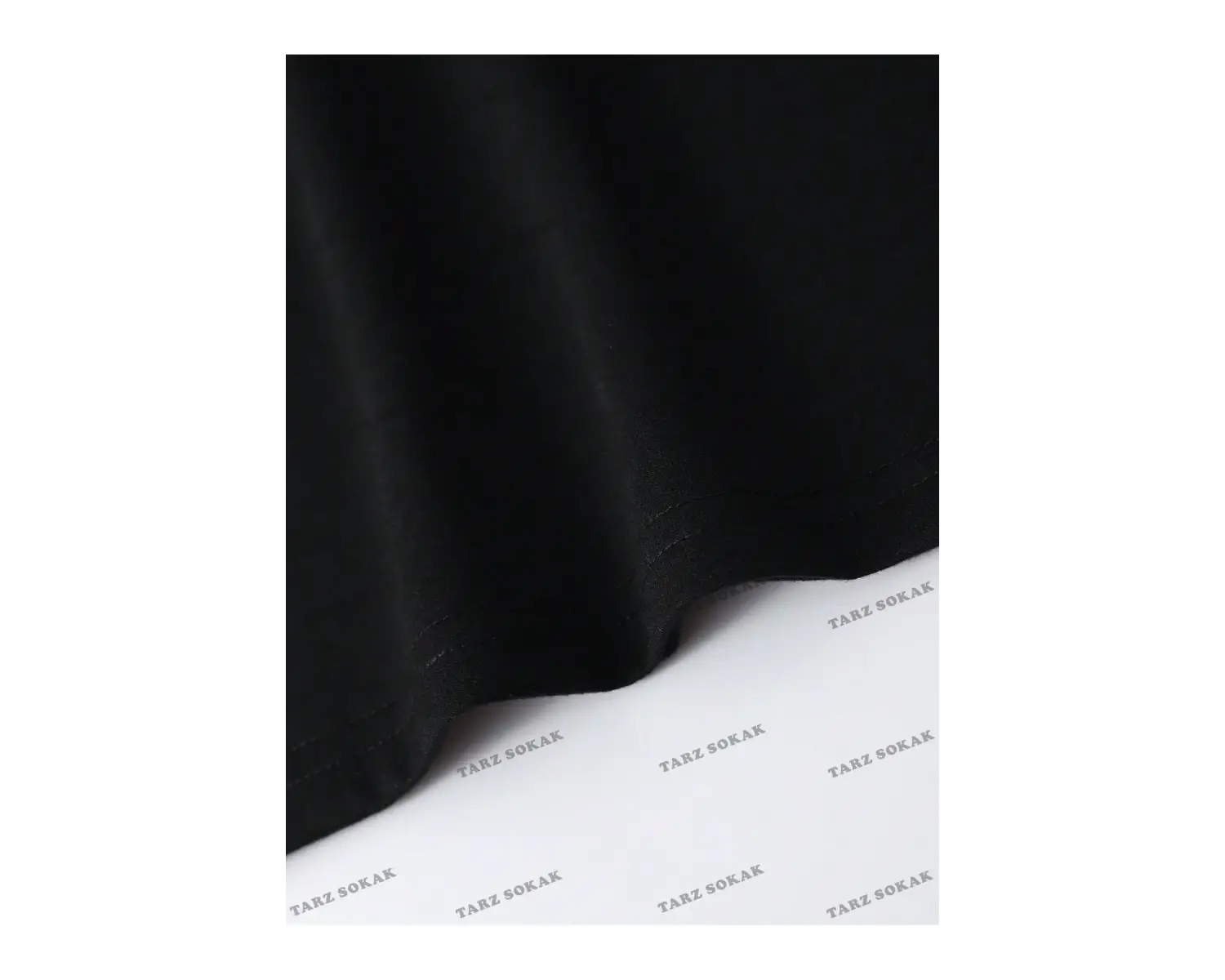 KOD Trend EMRG Erkek Göz ve Harf Grafikli Damla Omuz Tişörtü