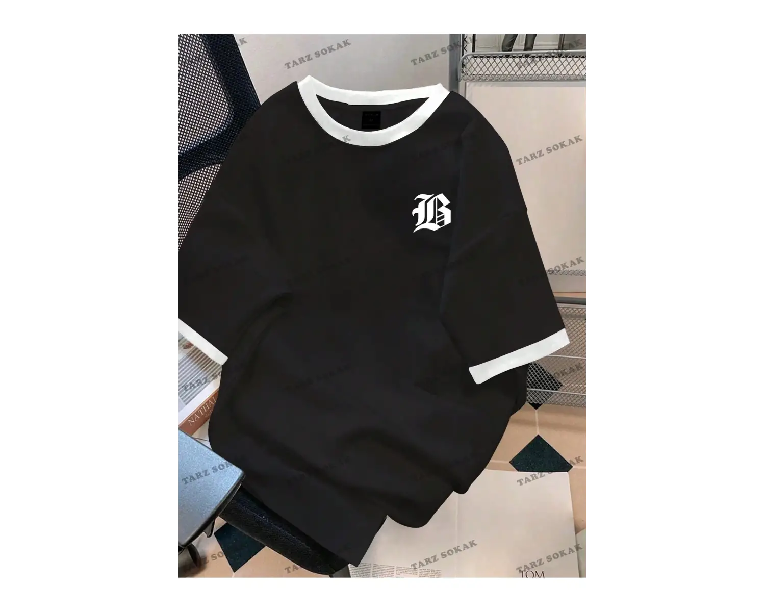 KOD Trend Hypemode Harf Baskılı ve Kontrast Kesimli Renkli Bloklu Erkek Tişörtü