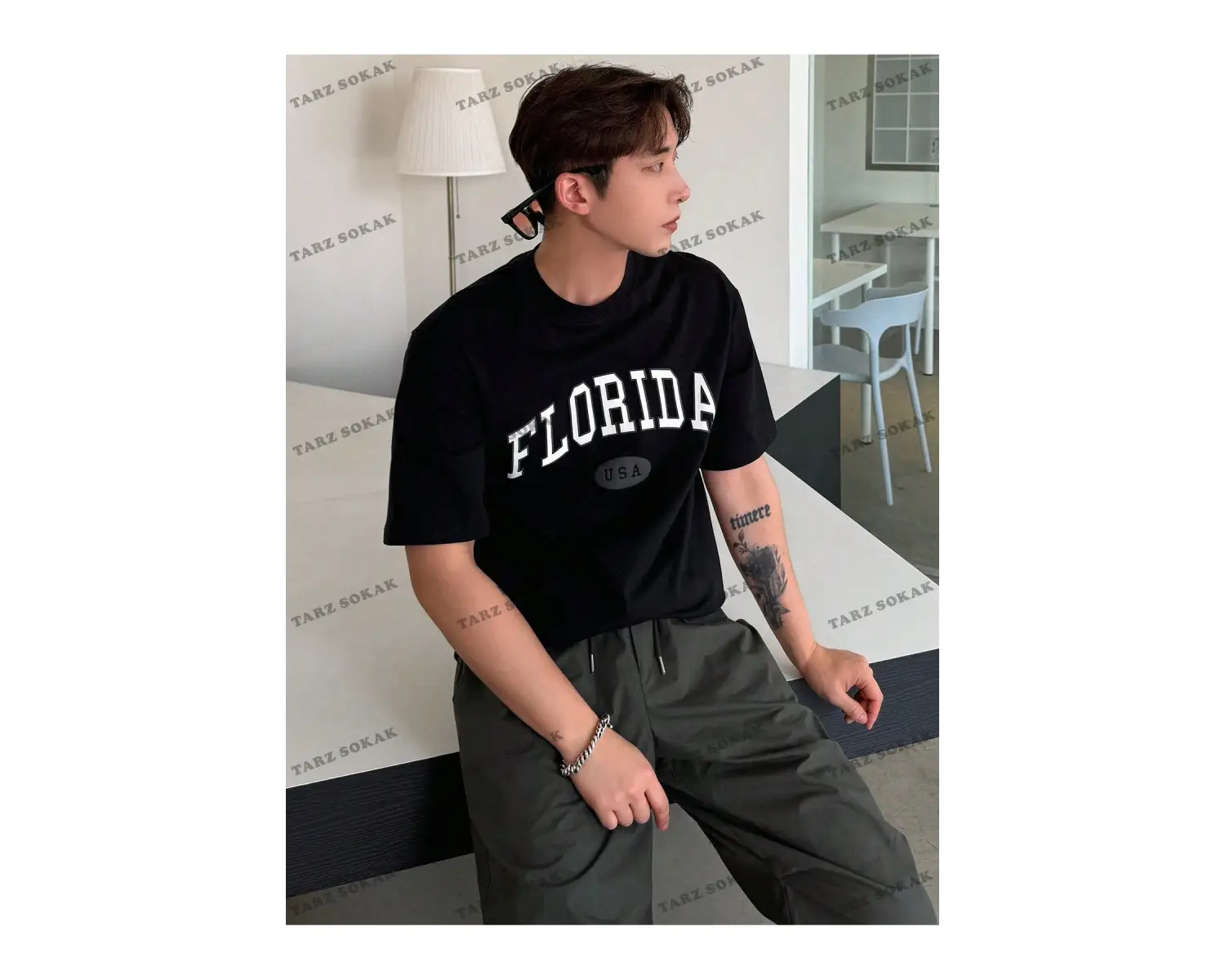 KOD Trend LEGND Erkek Çiçek & Slogan Grafikli Tişört