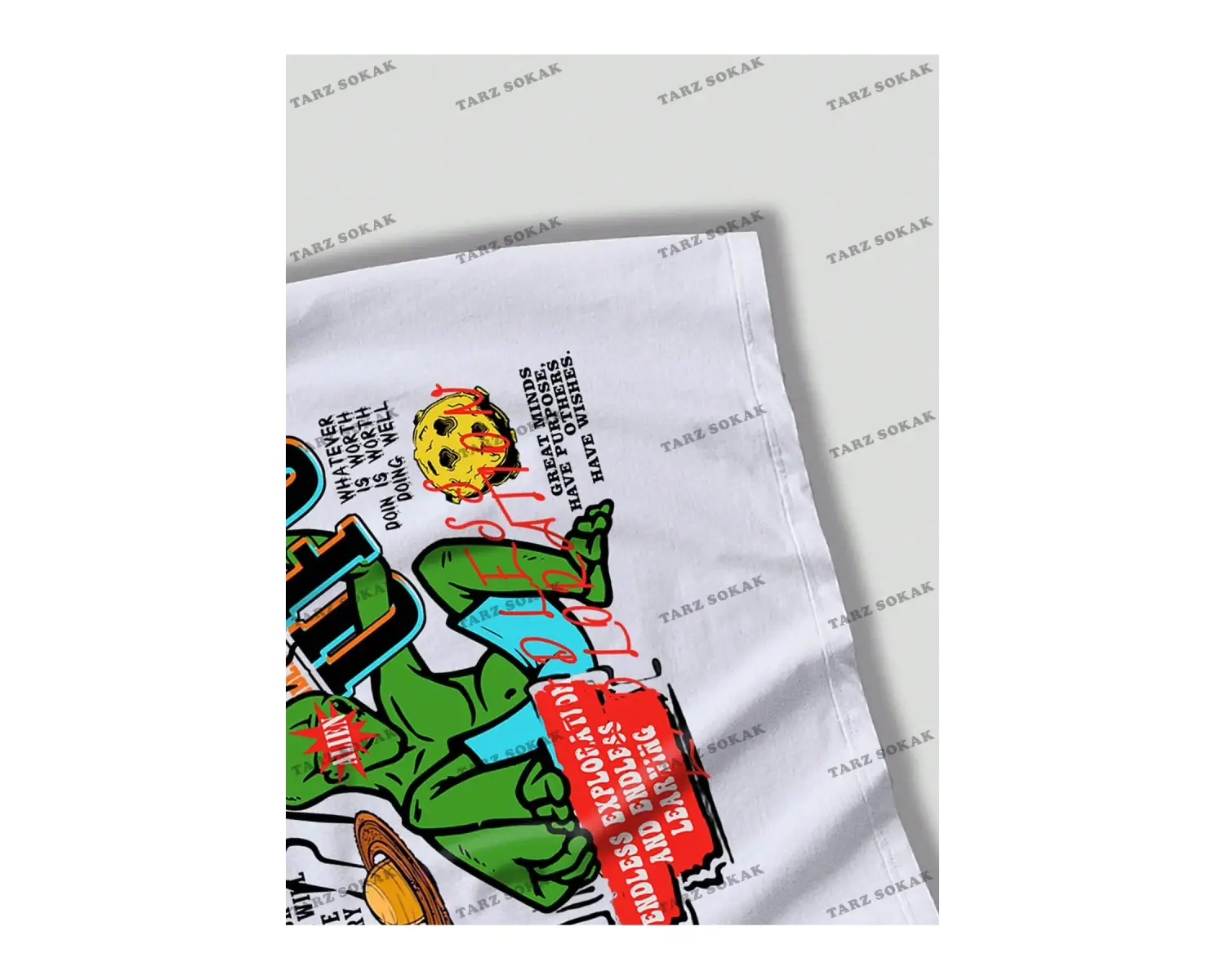 KOD Trend Street Life Erkek Uzaylı ve Sloganlı Grafik Tişört