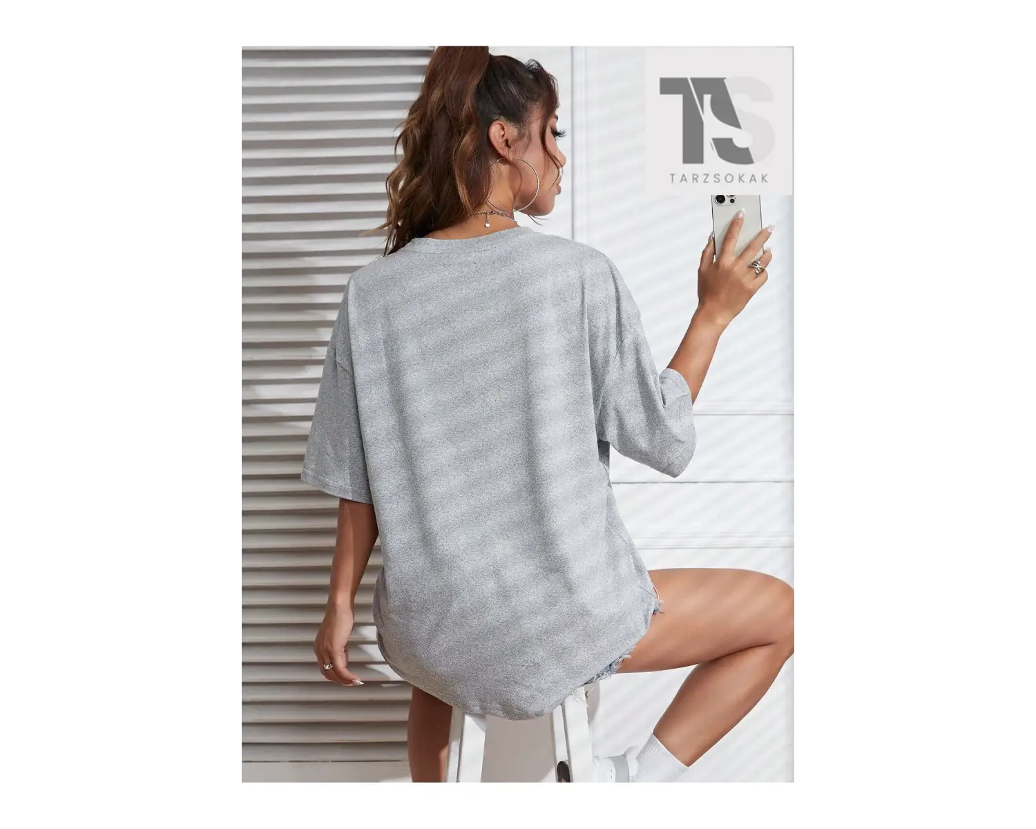 Larienne Figür Baskılı Tişört