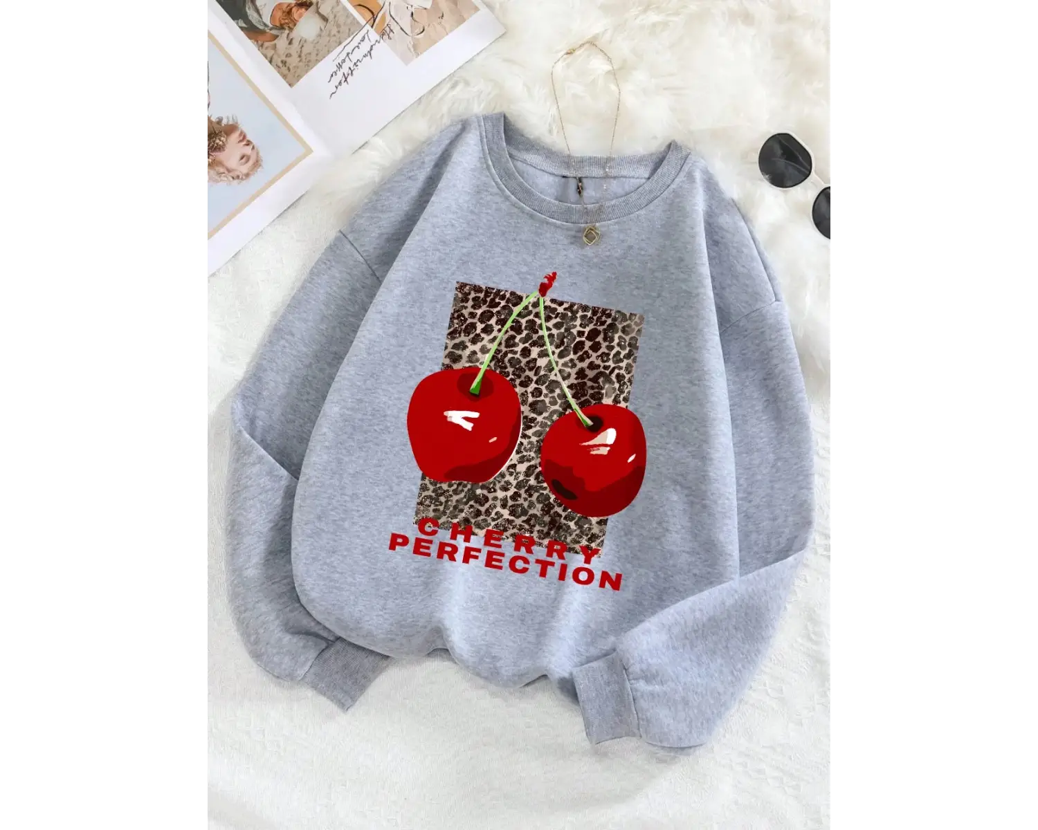 Leopar Ve Kiraz Kazak Kadın Taze Meyve Baskı Hoody Gevşek Polar Sıcak Bisiklet Yaka Elbise Mo