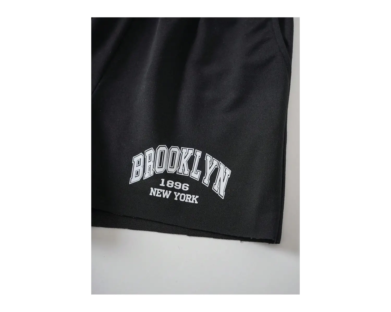 Letter Graphic Drawstring Waist Şort