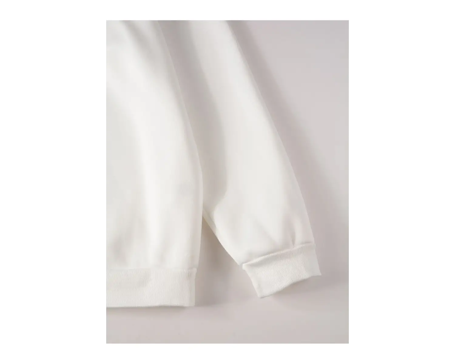 Manfinity EMRG Cartoon And Slogan Graphic Sweatshirt Beyaz