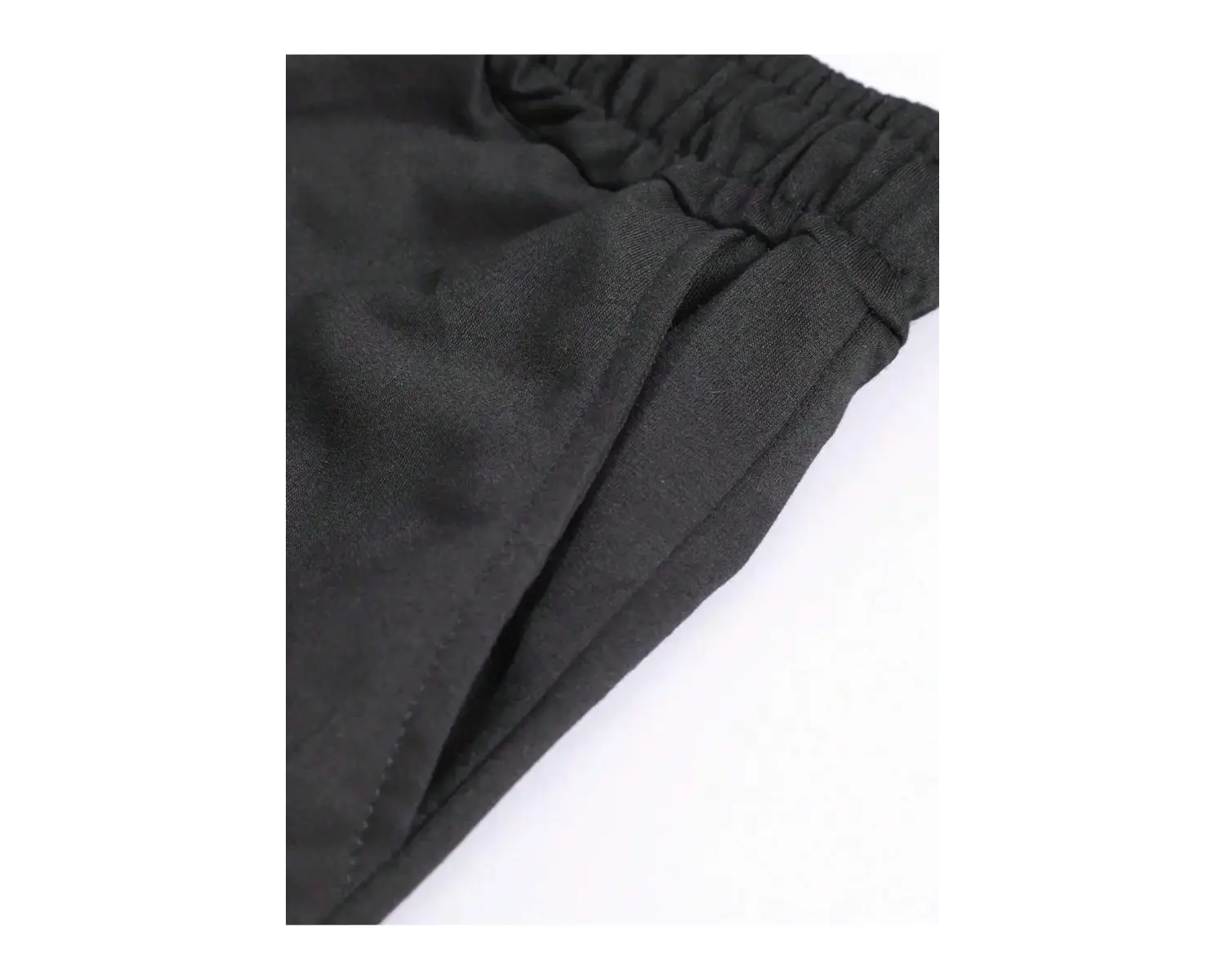 Manfinity EMRG Erkek Grafik Baskılı Tişört Ve Şort Takımı