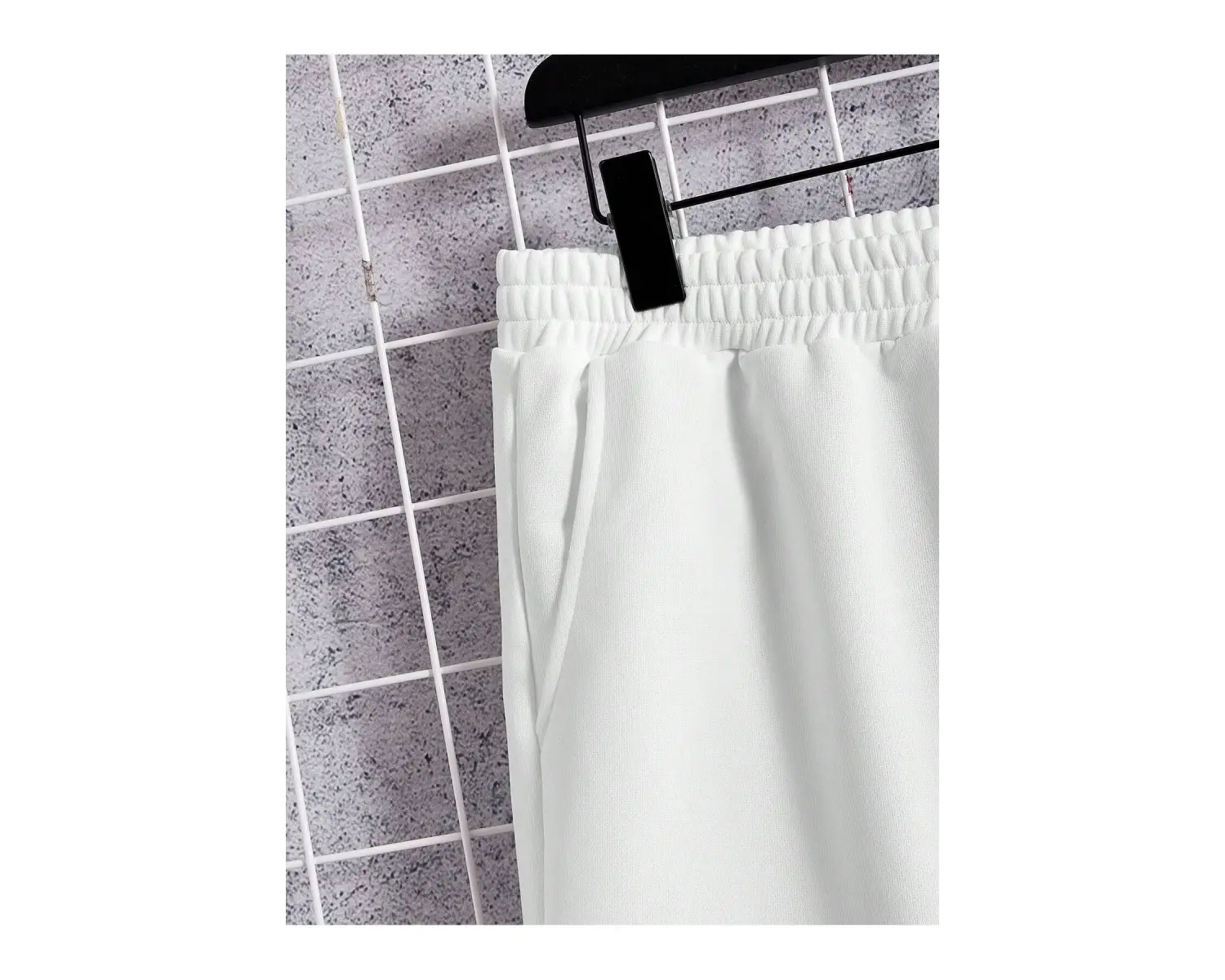 Manfinity Homme Beyaz Örme Erkek Kısa Kollu Tişört ve Şort Takımı