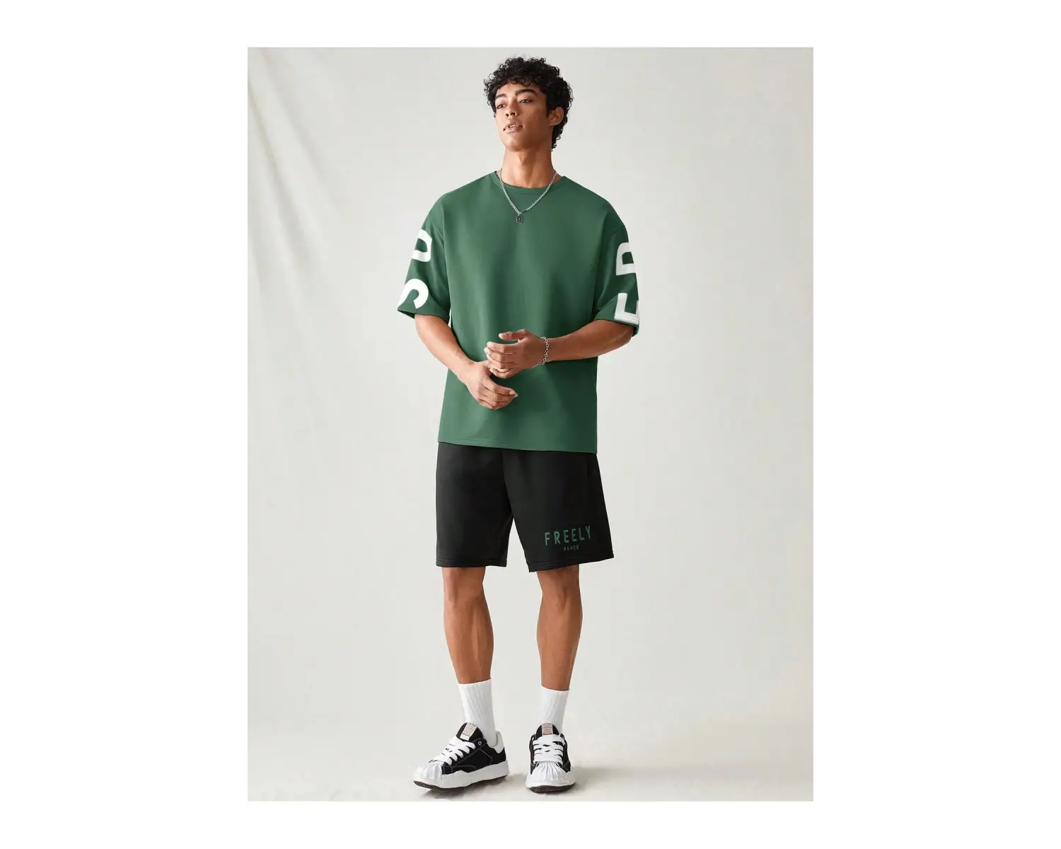 Manfinity UrbanChill Örme Rahat Baskılı Kısa Kollu ve Şort Takımı