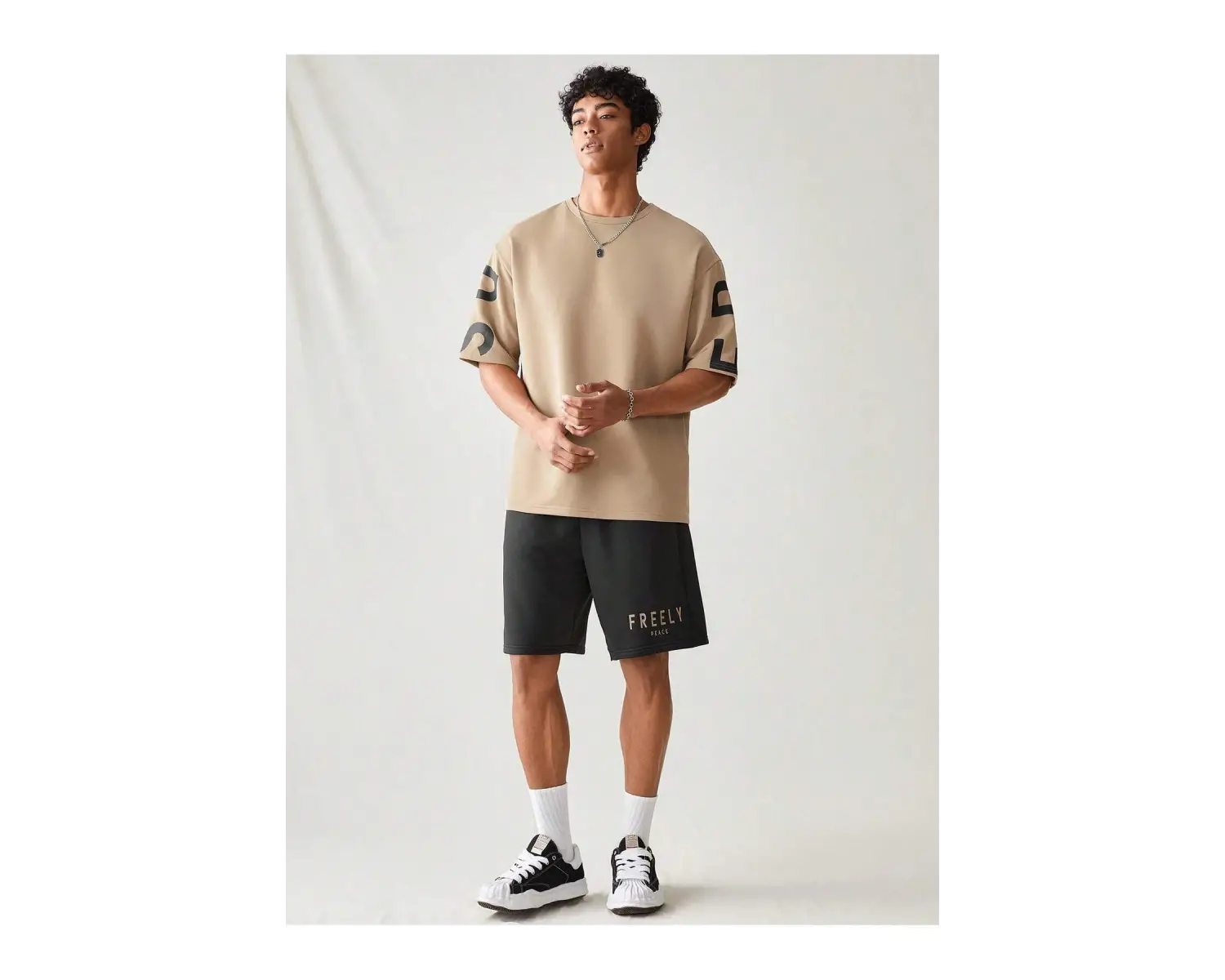 Manfinity UrbanChill Örme Rahat Baskılı Kısa Kollu ve Şort Takımı