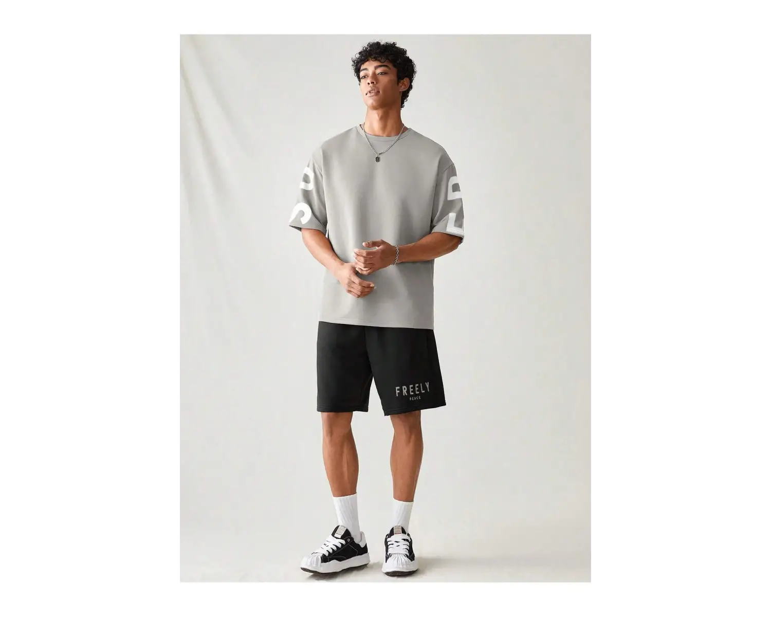 Manfinity UrbanChill Örme Rahat Baskılı Kısa Kollu ve Şort Takımı