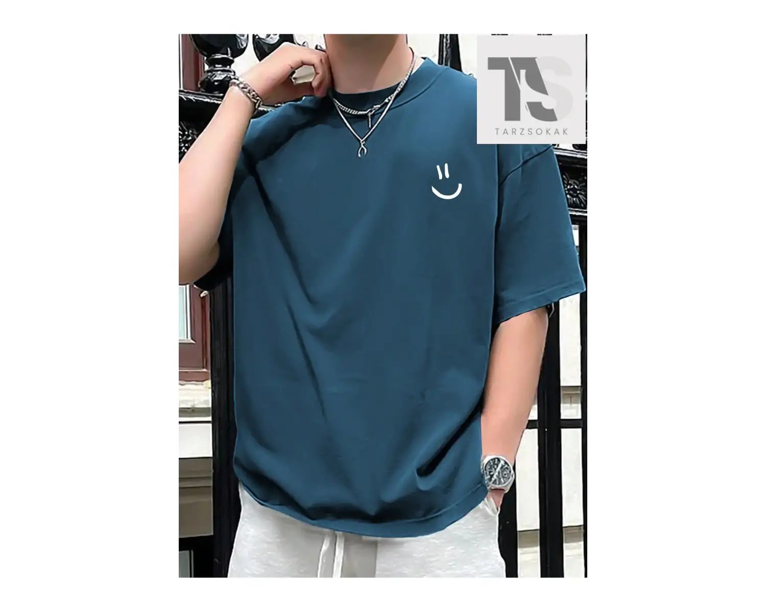 Men Astronot ve Mektup Grafikli Tişört