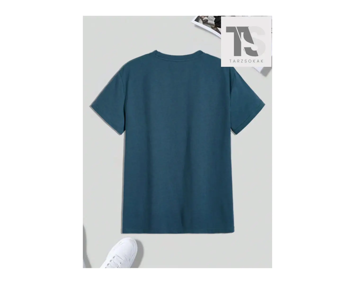 Men Astronot ve Mektup Grafikli Tişört