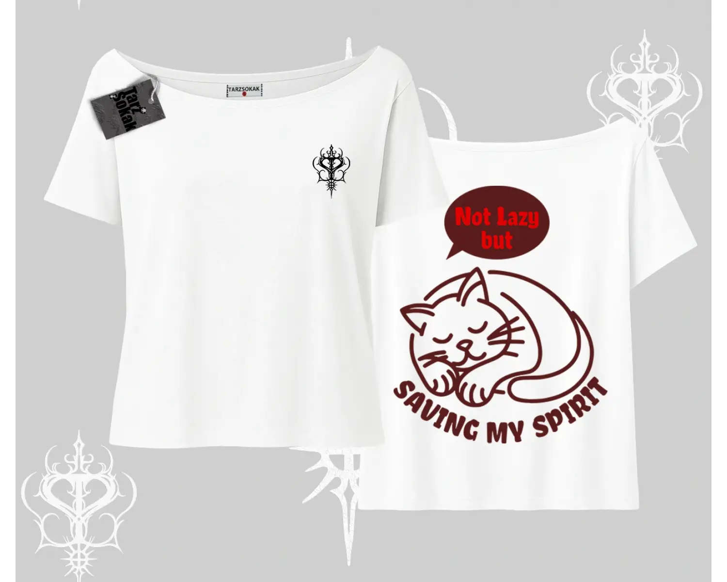 Not Lazy Saving My Spirit Kedi Baskılı Kayık Yaka Tshirt