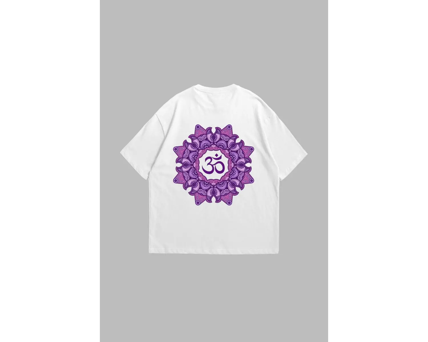 OM Baskılı Oversize Unisex Beyaz
