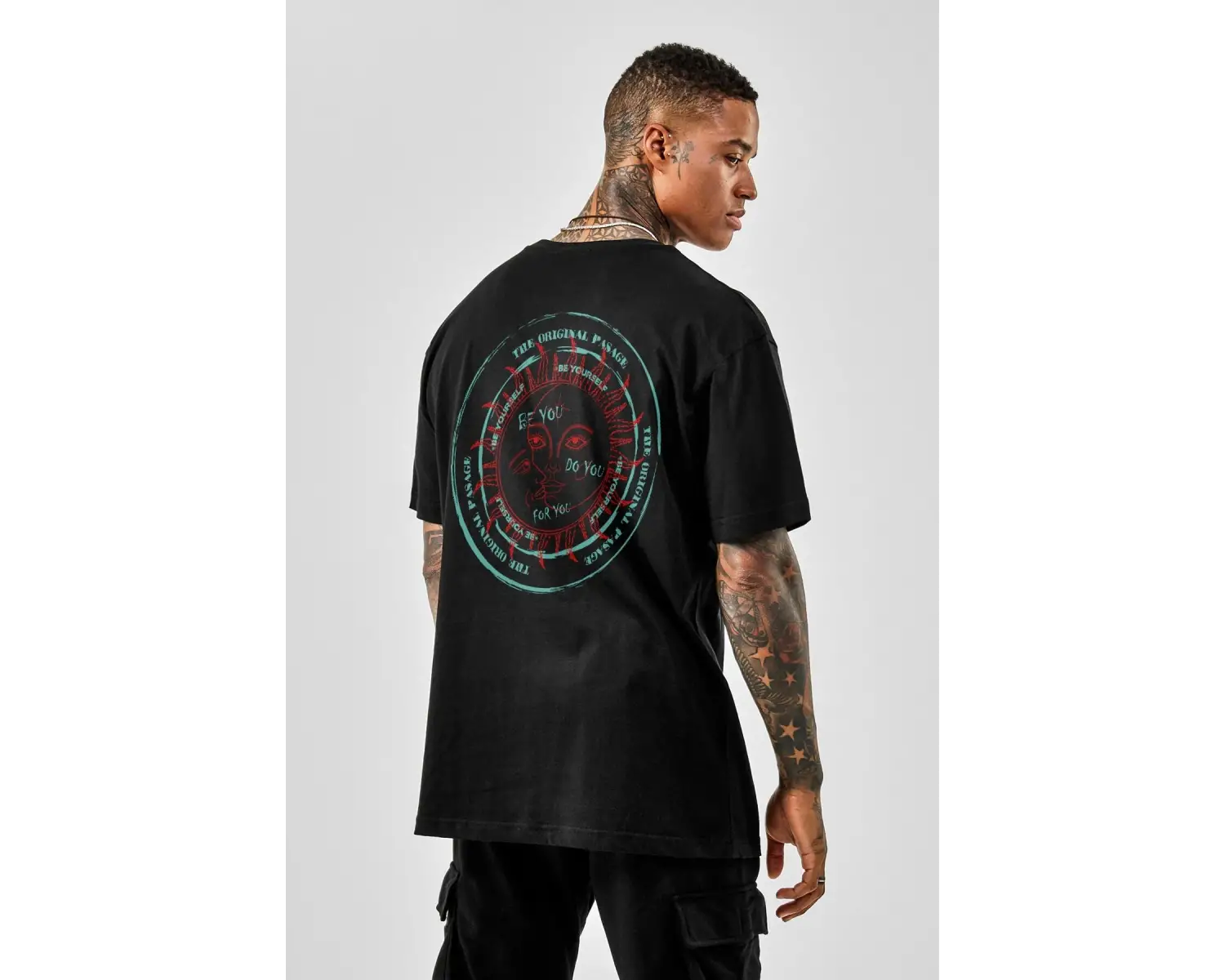 Oversize Bohemian Baskılı Siyah Tshirt NRAGE194