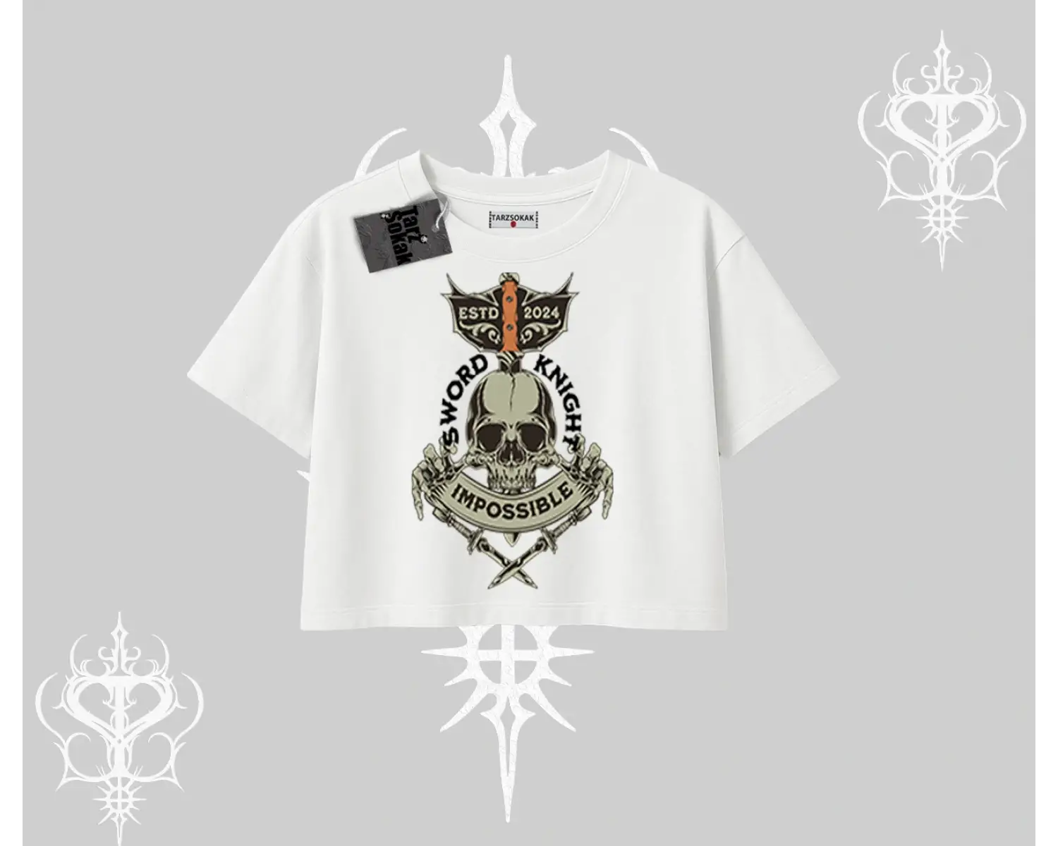 Oversize Crop Tshirt Sword Knight Skull Impossible Street Creed
