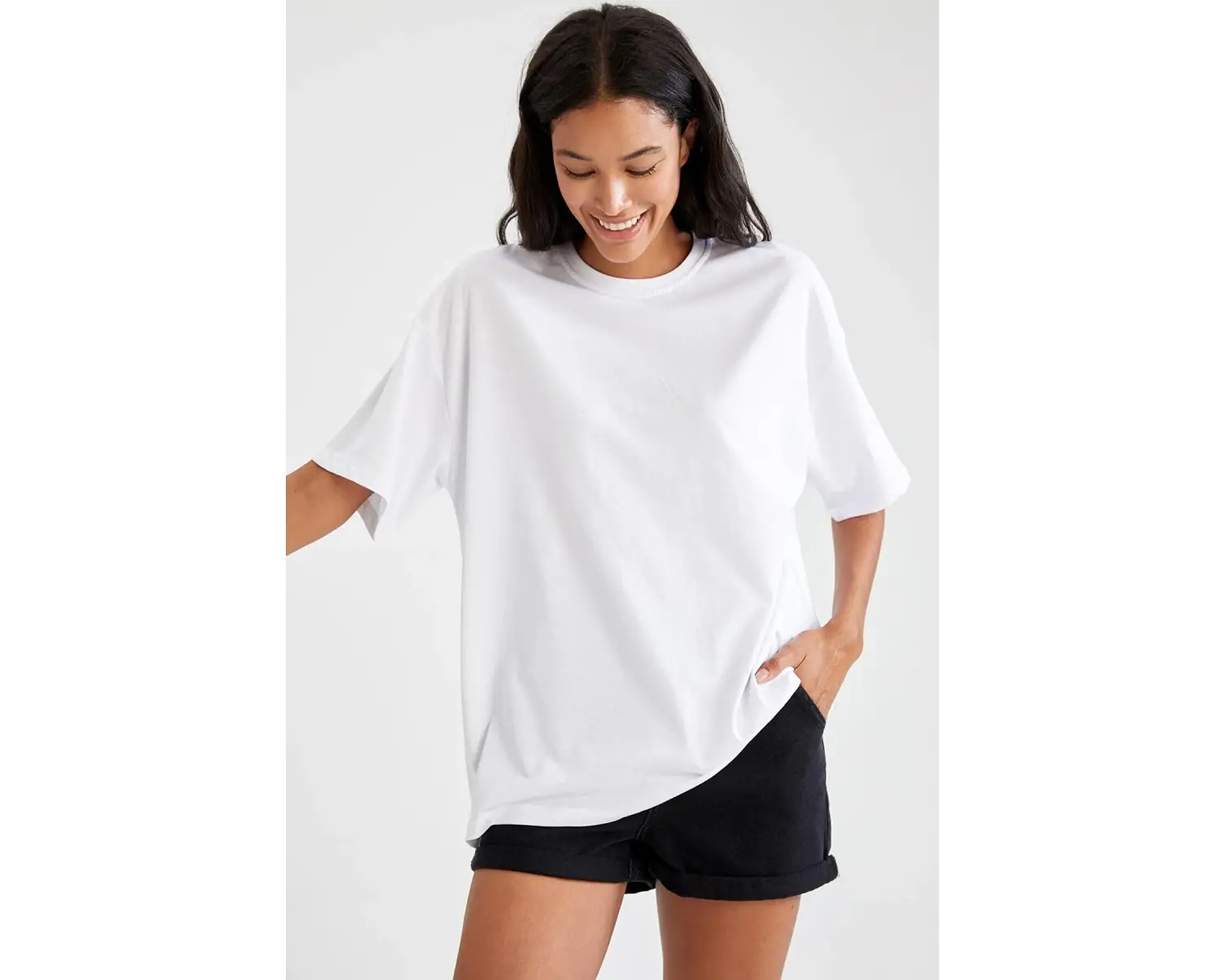 Oversize Fit Pamuklu Kısa Kollu Basic Tişört