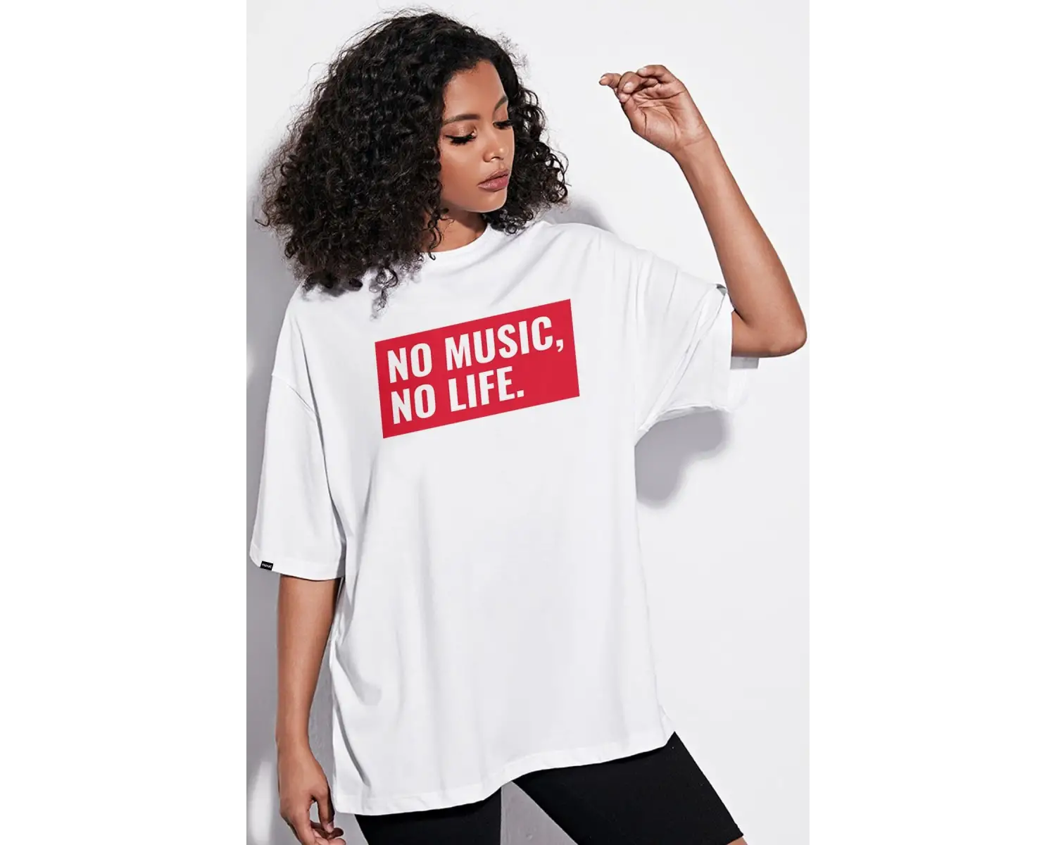 Oversize No Music No Life Baskılı Beyaz Tshirt NRAGE114