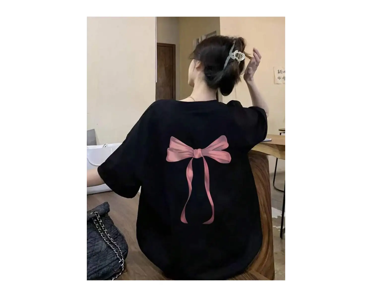 Pembe fiyonk sırt baskılı siyah oversize