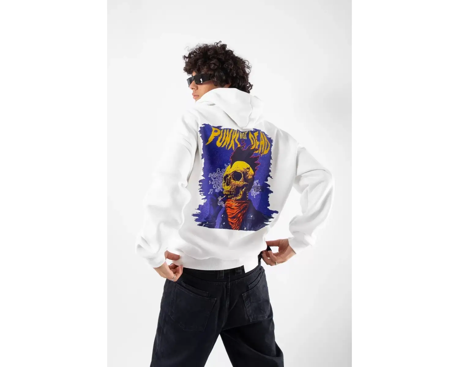 Punks Not Dead Baskılı Oversize Unisex Beyaz