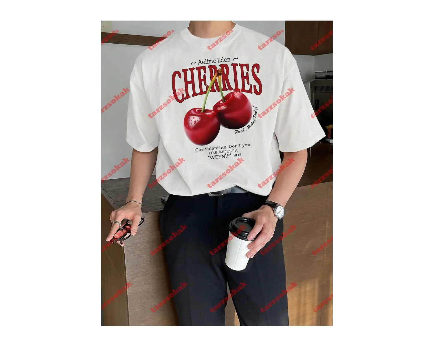 Red Cherries Baskılı Oversize Unisex Tshirt Beyaz