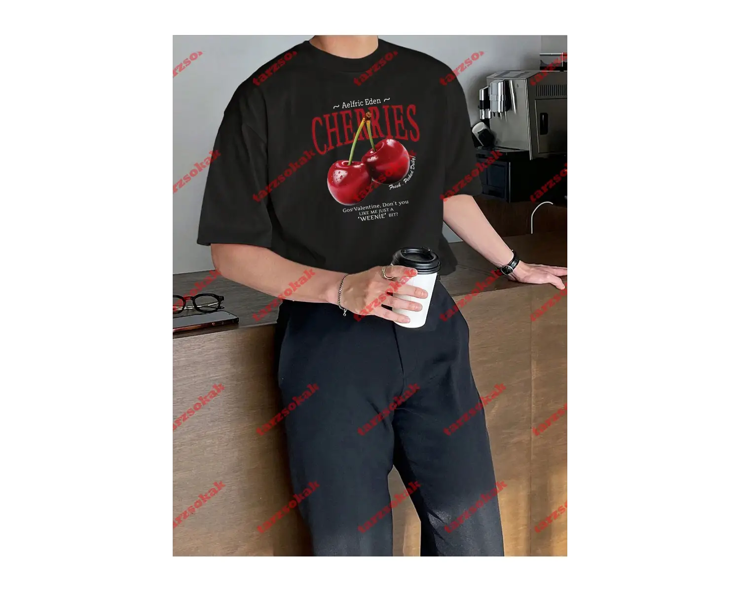 Red Cherries Baskılı Oversize Unisex Tshirt Beyaz