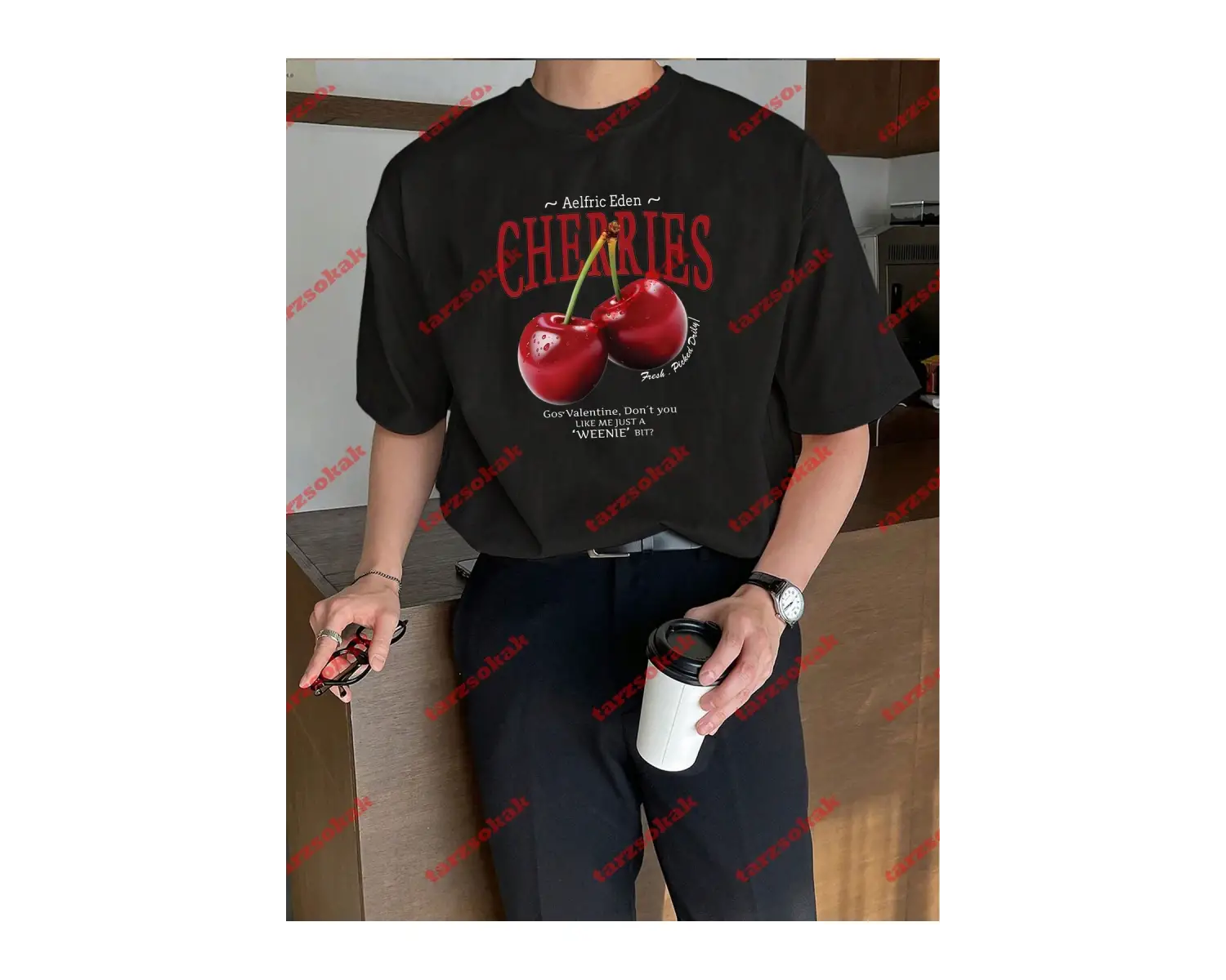 Red Cherries Baskılı Oversize Unisex Tshirt Beyaz