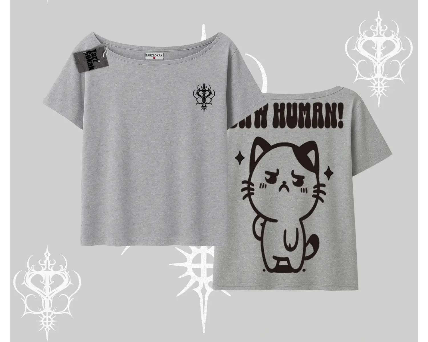 Sevimli Kedi Çizimli Arka Baskılı Kayık Yaka Tshirt