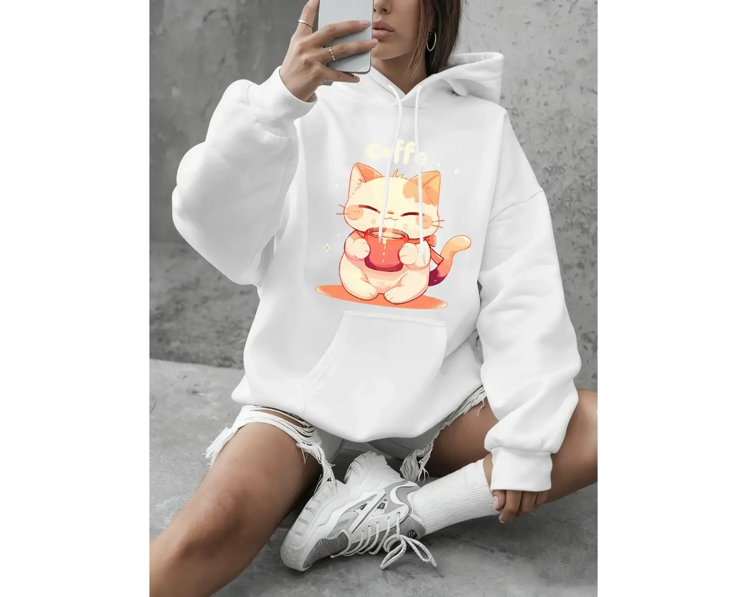 Sevimli Kedi Kahve İçiyor Baskı Kapüşonlular Bayanlar Günlük Gevşek Tişörtü Kış Polar Sıcak Ü