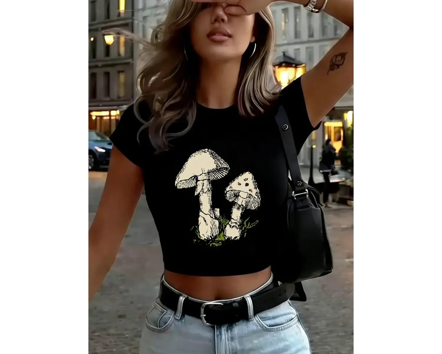 Sevimli Mantar Baskılar Kadın Kırpma T-Shirt Yaz Yumuşak Yüksek Elastik Üstler O-Boyun Kısa K