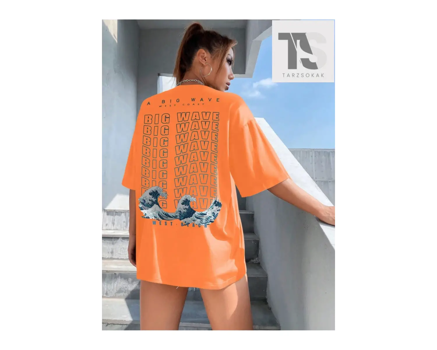 Sığır Kafası Baskılı Damla Omuz Tişört