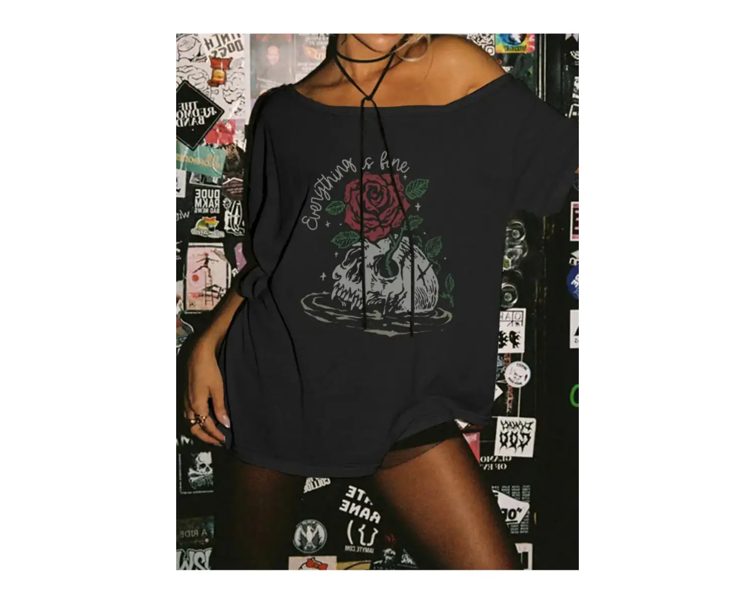 Siyah Kadın Düşük Omuz Kayık Yaka Gül Baskılı