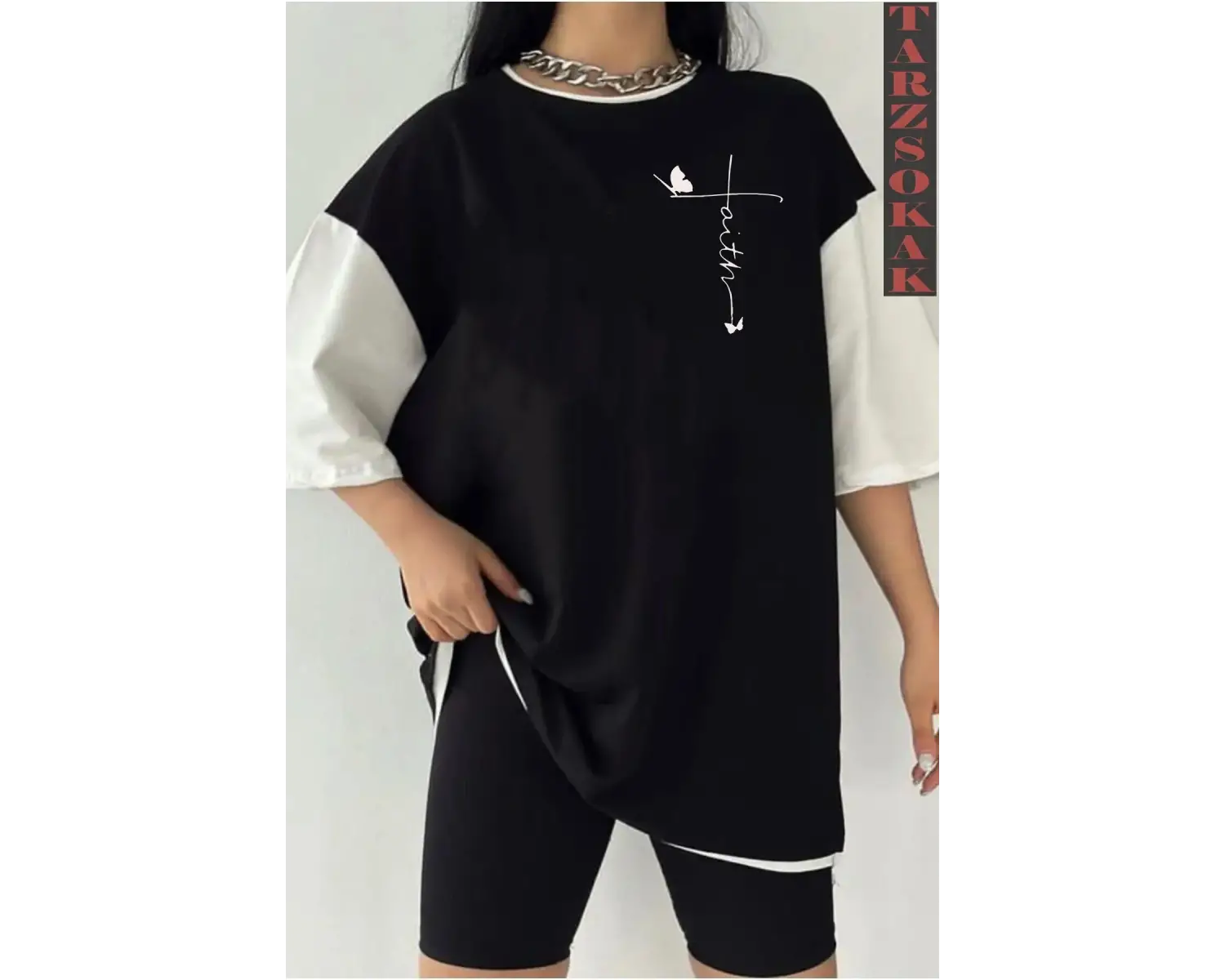 Siyah Oversize Çift Renk KELEBEK YAZI  Baskılı Unisex Tshirt