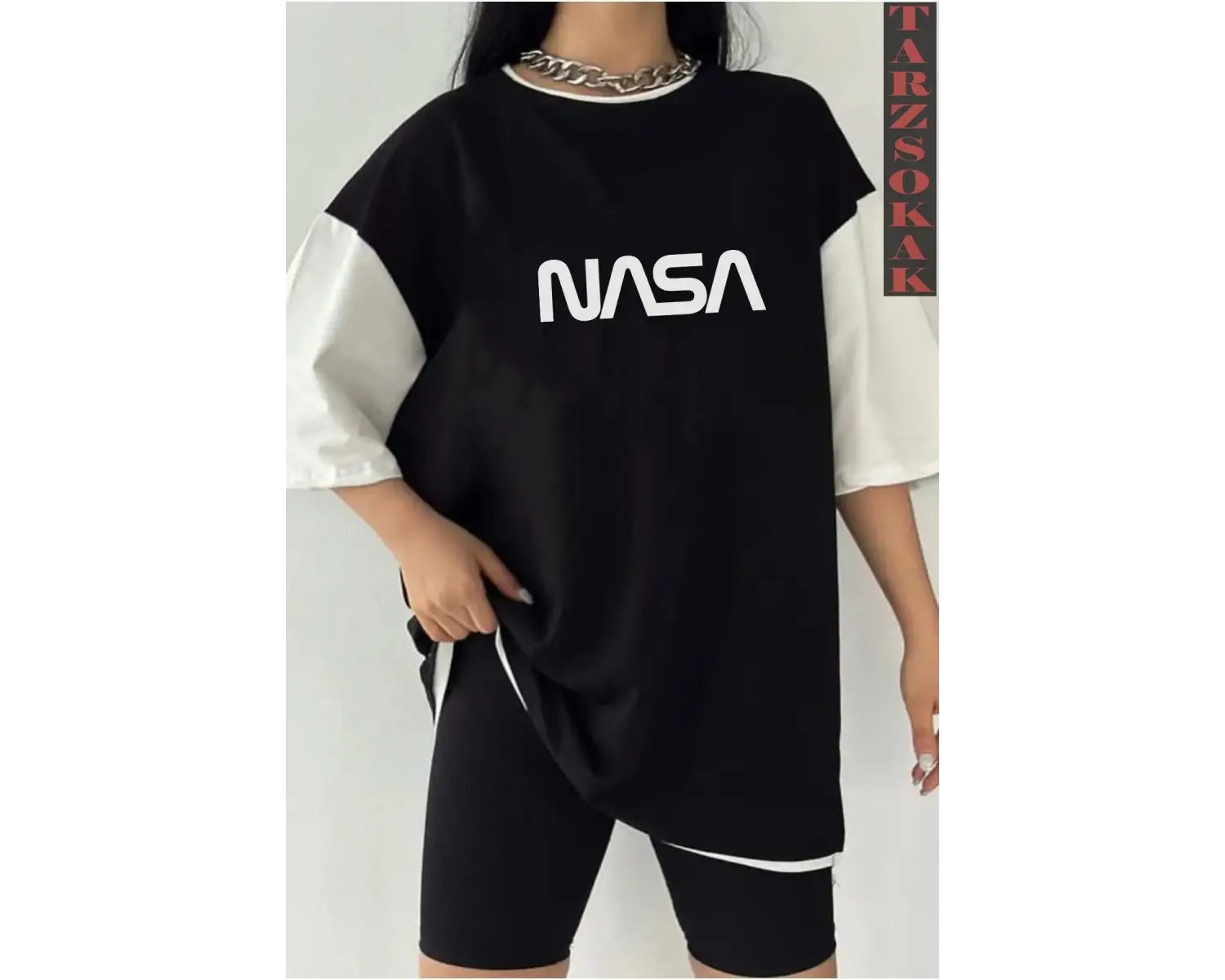 Siyah Oversize Çift Renk NASSA SESİ YAZI  Baskılı Unisex Tshirt