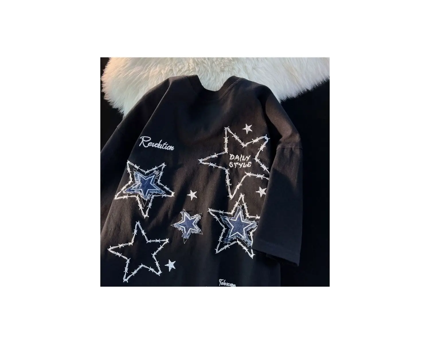 SİYAH T SHIRT YILDIZ DESENLİ