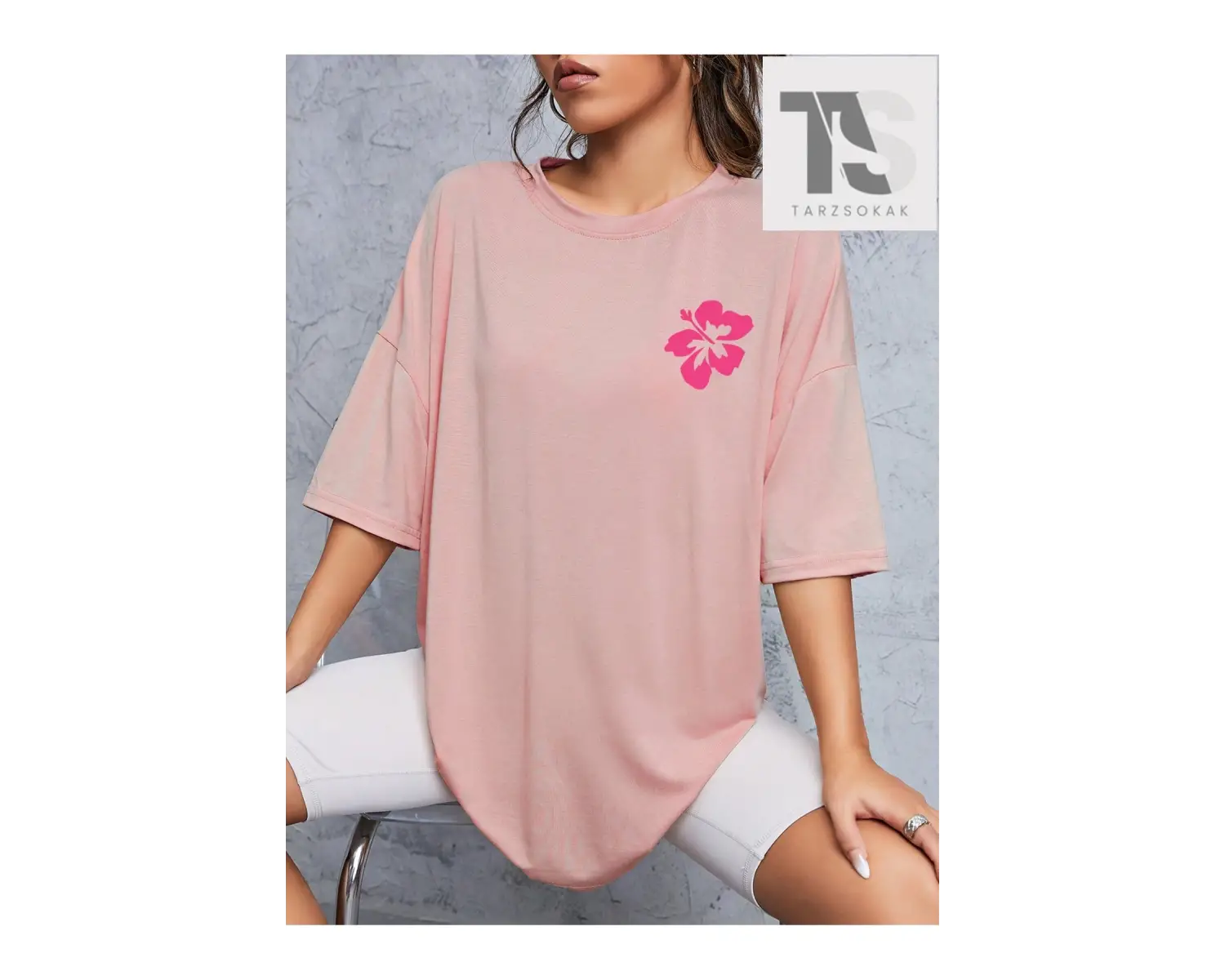 Slayr Dudak ve Slogan Grafikli Düşük Omuz Tişörtü