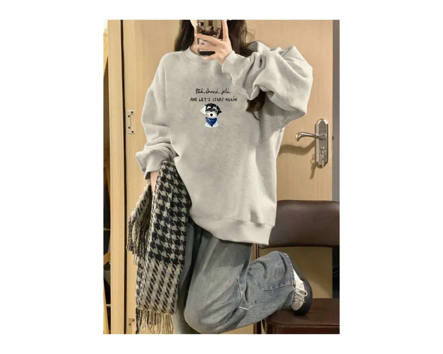 Slogan ve Karikatür Grafikli Düşük Omuz Oversize Sweat Beyaz