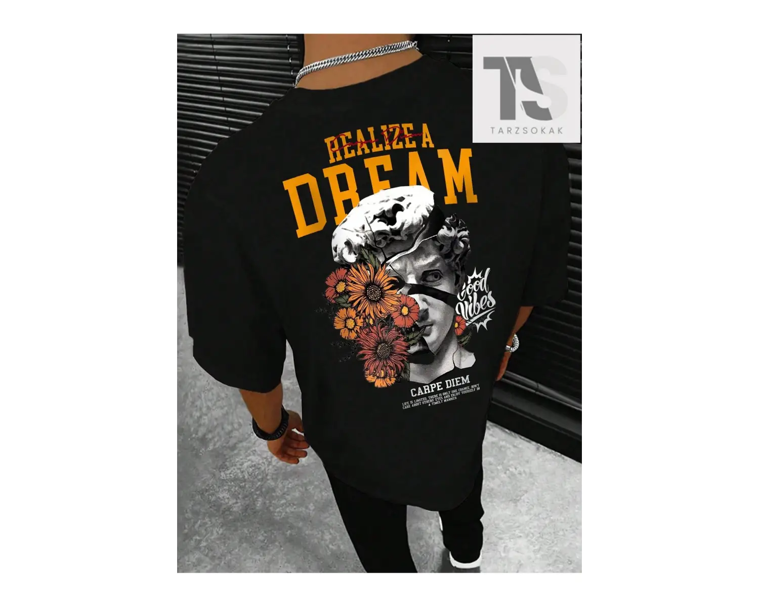 Sloganlı Erkek Heykel Baskılı T-shirt